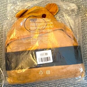 Gap hooded towel - Brannon bear- NEW WITH TAGS NEVER OPENED